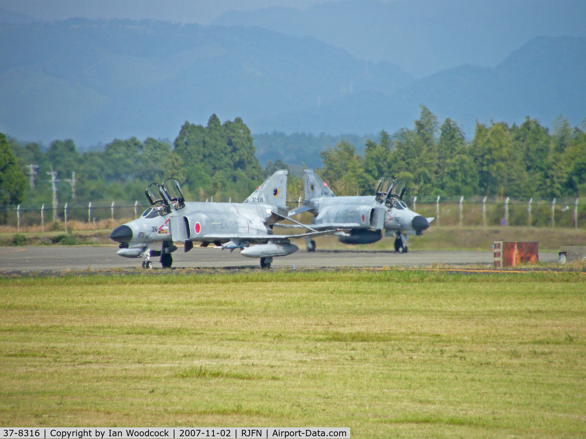 37-8316, Mitsubishi F-4EJ Kai Phantom II C/N M016, McDonnell-Douglas F-4EJ/Nyutabaru AB (with 57-8360)