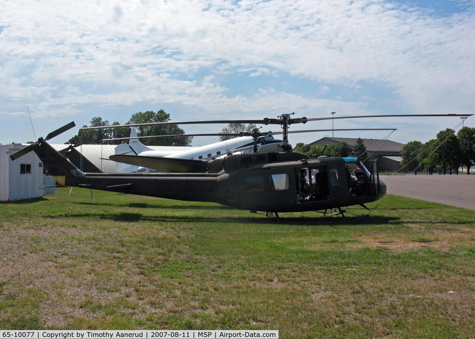 65-10077, 1965 Bell UH-1D Iroquois C/N 5121, Bell UH-1H, Minnesota Air National Guard Museum