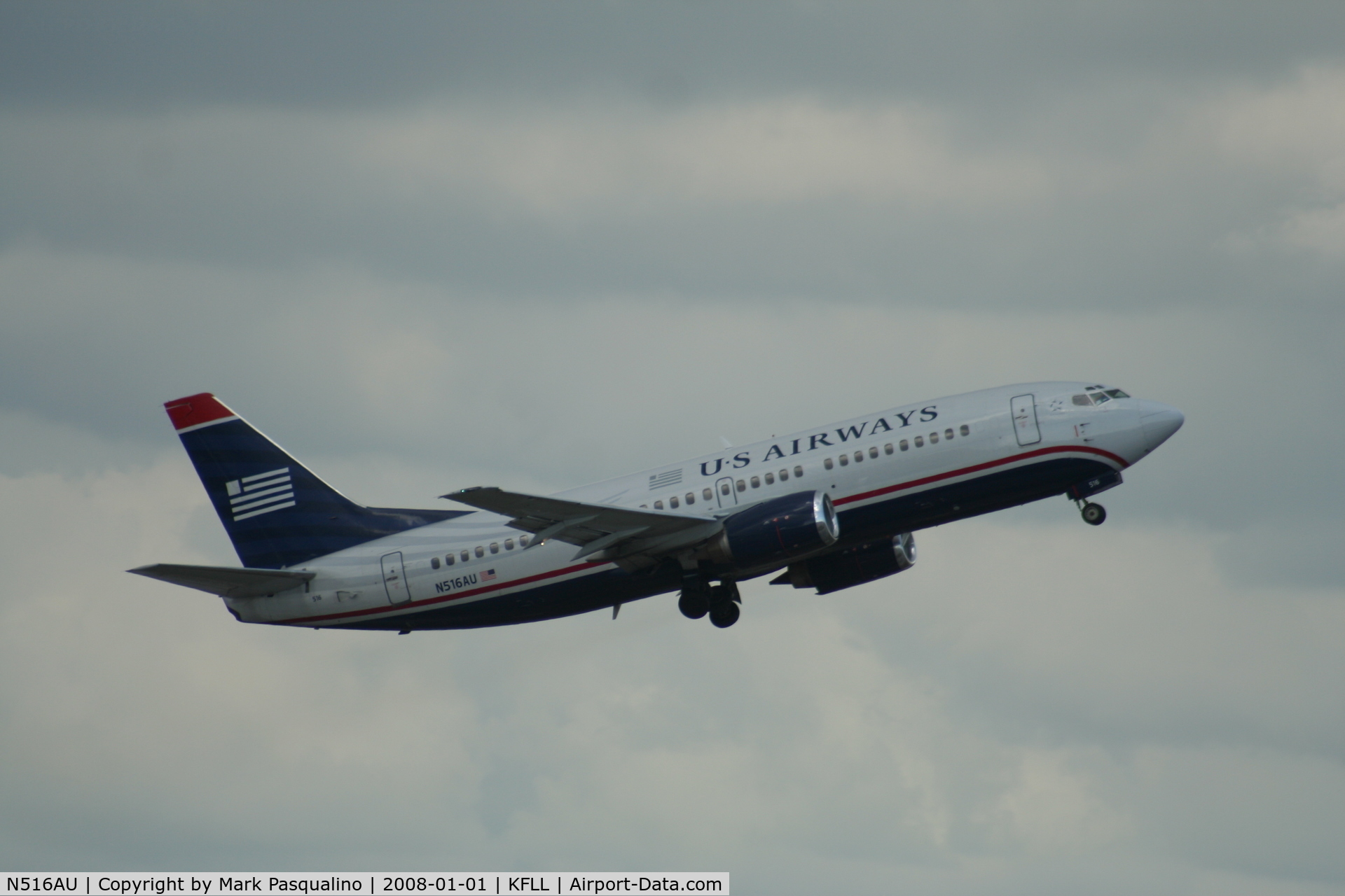 N516AU, 1987 Boeing 737-3B7 C/N 23702, Boeing 737-300