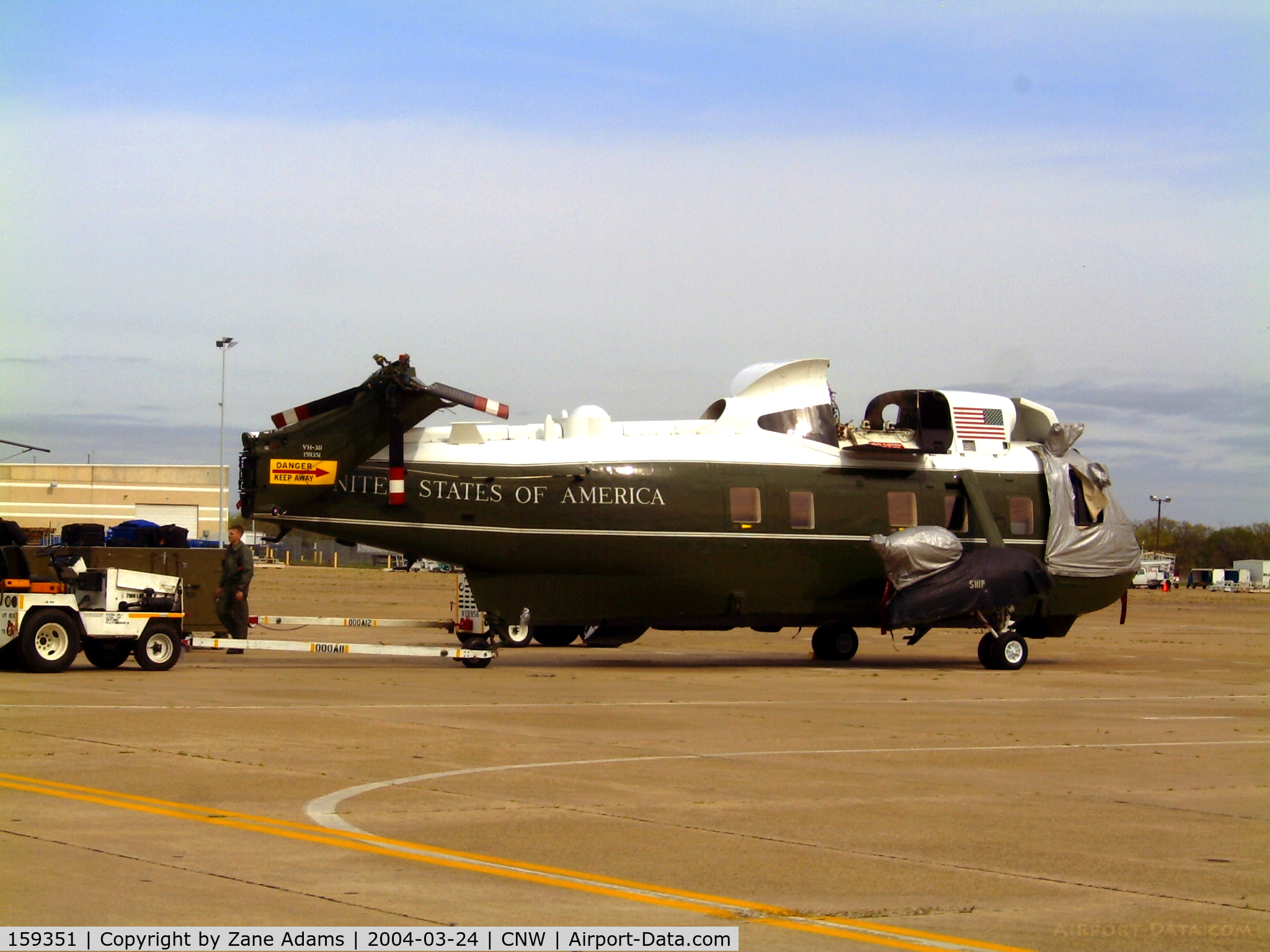 159351, Sikorsky VH-3D Sea King C/N 61725, Detailed for President Bush - Prepping for airlift