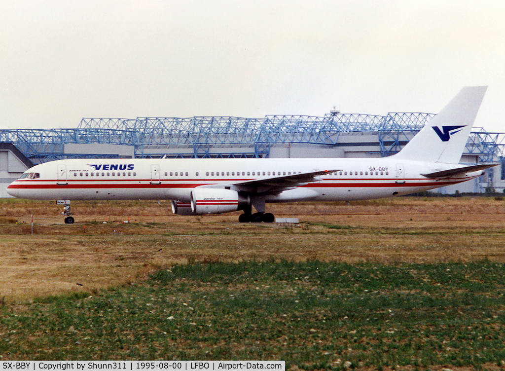 SX-BBY, 1992 Boeing 757-2Y0/F C/N 26151, Taxiing to the terminal... Defunct company