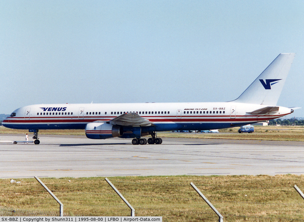 SX-BBZ, 1990 Boeing 757-236 C/N 24792, Push back for ATH... Defunct company