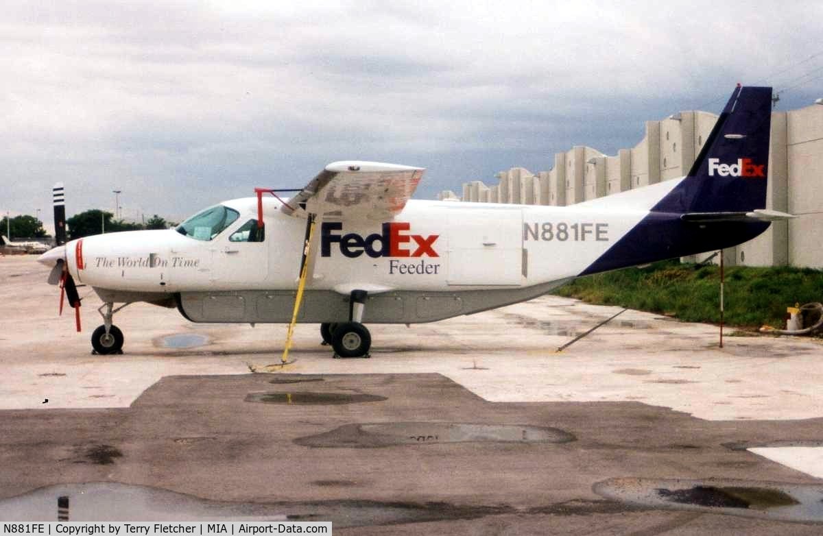 N881FE, 1990 Cessna 208B C/N 208B0204, FedEX Caravan rests at Miami Int between freight deliveries