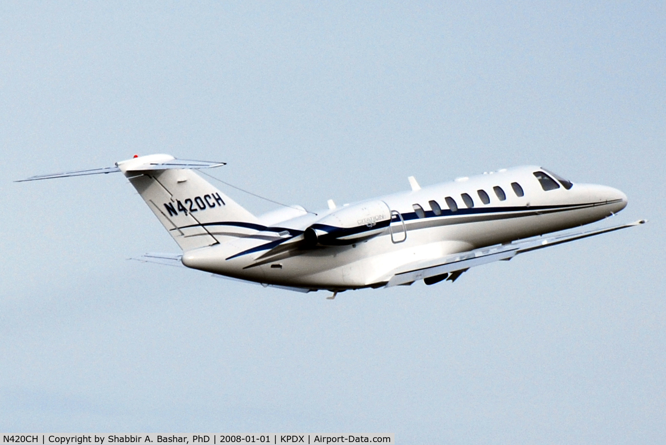 N420CH, 2007 Cessna 525B CitationJet Cj3 C/N 525B0151, Shortly after take off from the northern runway.