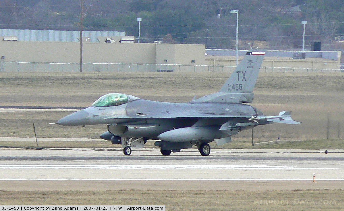 85-1458, 1985 General Dynamics F-16C Fighting Falcon C/N 5C-238, At Carswell Field / NASJRB Ft. Worth