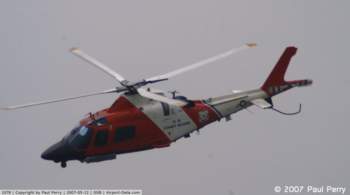 1078, Agusta MH-68A Stingray C/N 11078, The Stingray hauling about in her demo