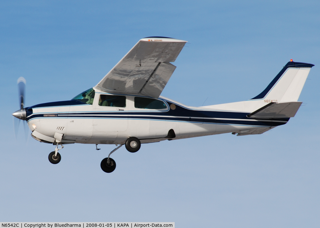 N6542C, 1980 Cessna T210N Turbo Centurion C/N 21063913, Approach to 17L
