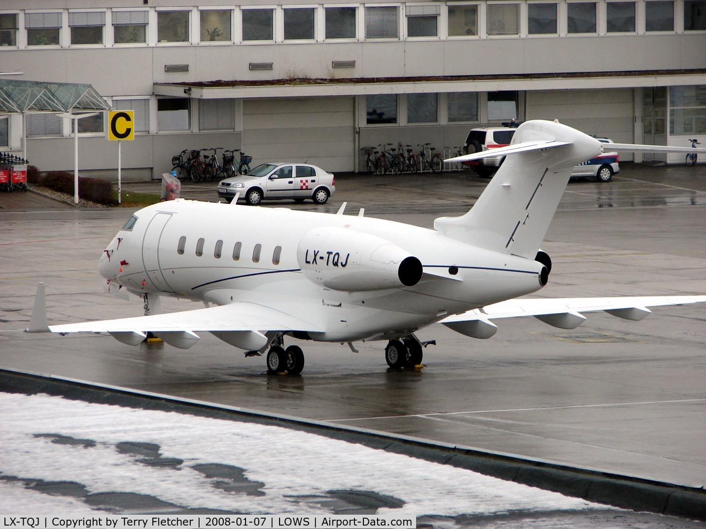 LX-TQJ, 2007 Bombardier Challenger 300 (BD-100-1A10) C/N 20159, Global Jet Luxembourg's new Challenger 300 made an overnight stay at Salzburg 6/7 January 2008