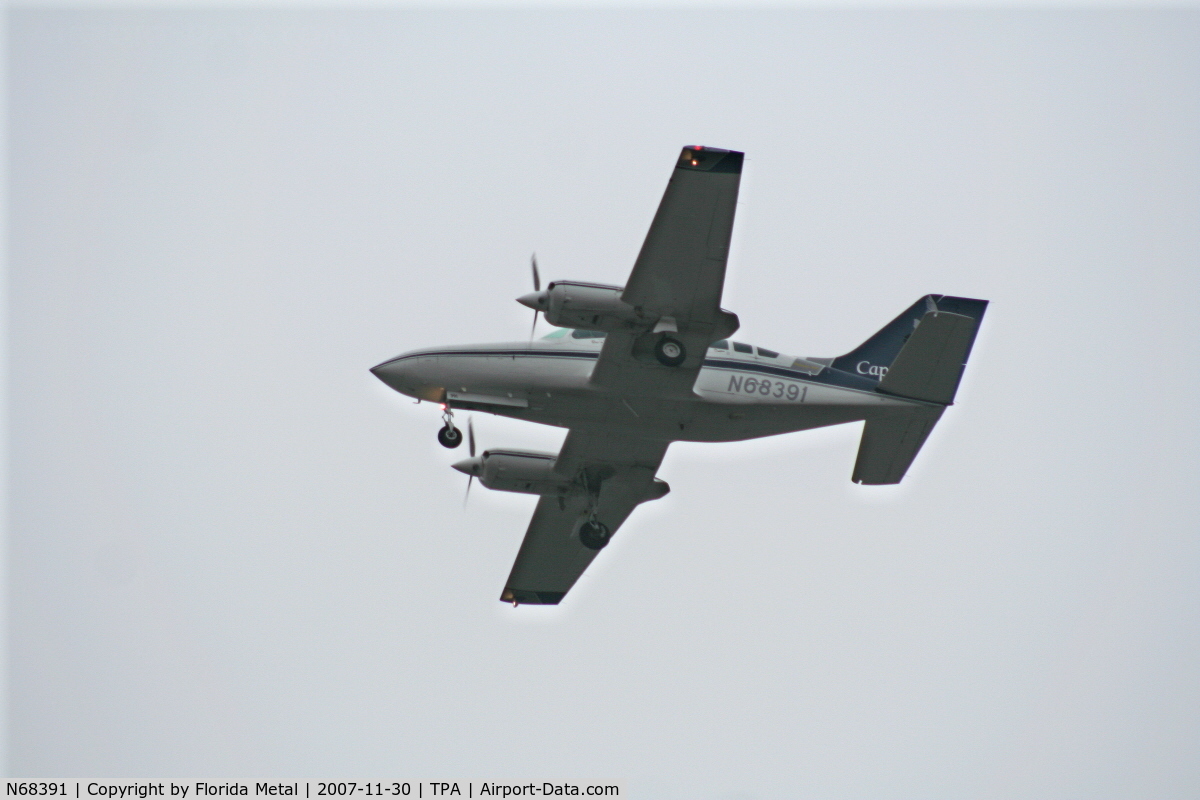 N68391, 1981 Cessna 402C C/N 402C0483, Cape Air