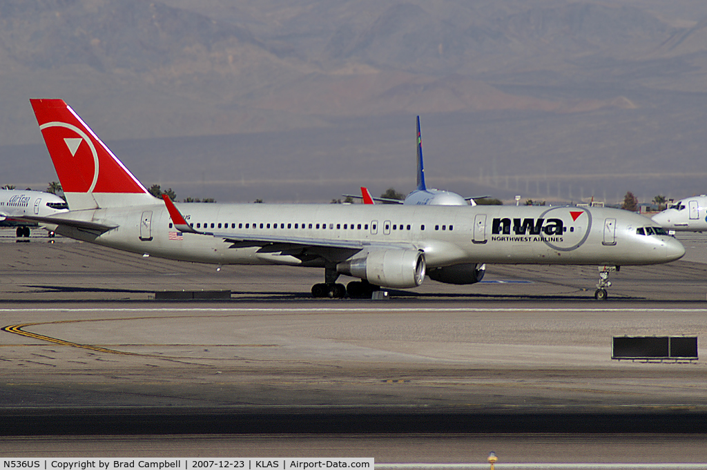 N536US, 1995 Boeing 757-251 C/N 26483, Northwest Airlines / 1995 Boeing 757-251