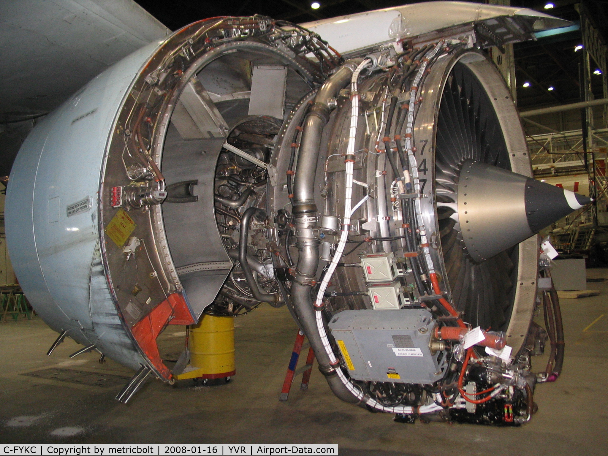 C-FYKC, 1997 Airbus A319-114 C/N 691, CFM56 engine with cowilngs removed,note 