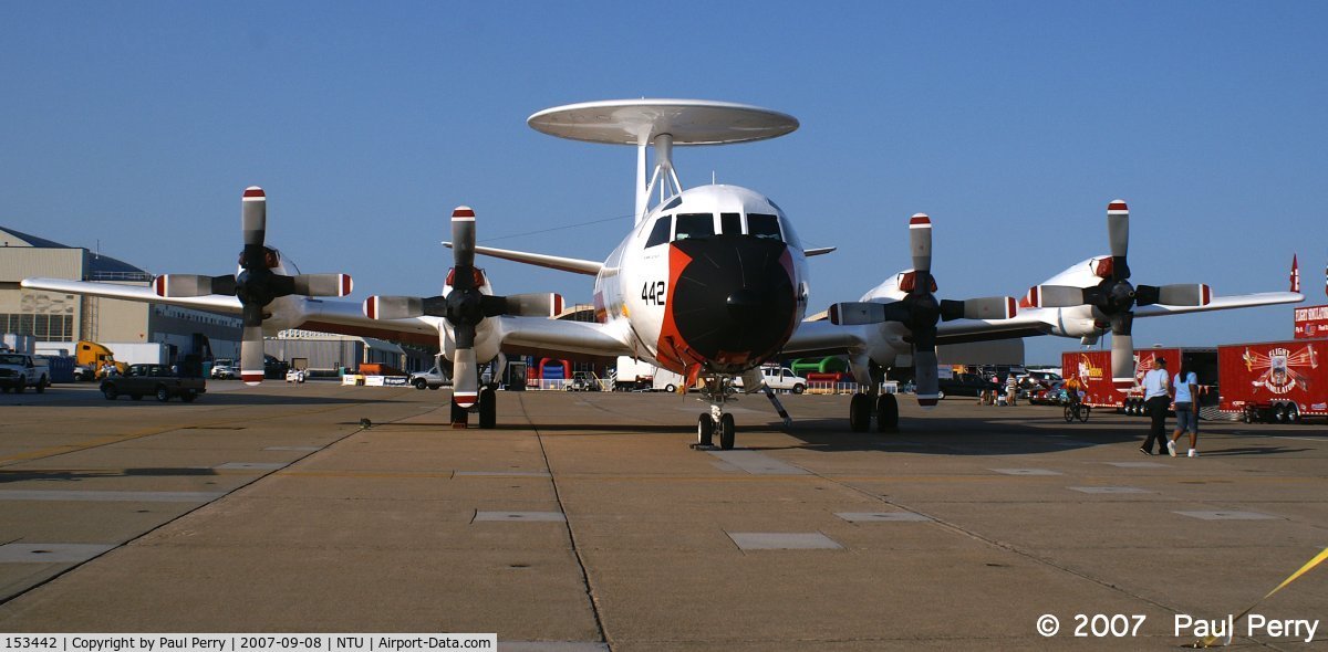 153442, Lockheed NP-3D Orion C/N 185-5239, Now, thats an attention getter