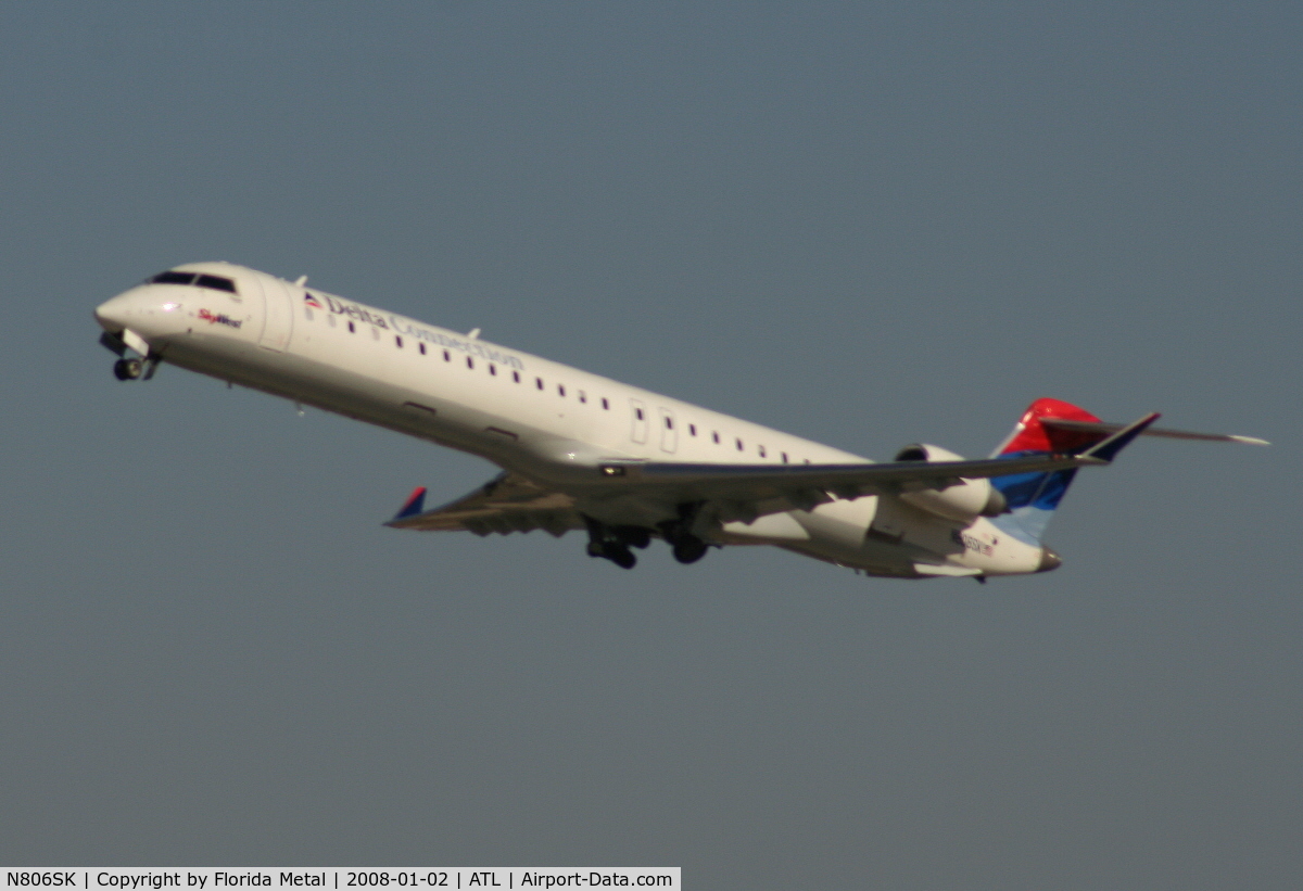 N806SK, 2006 Bombardier CRJ-900ER (CL-600-2D24) C/N 15070, Skywest