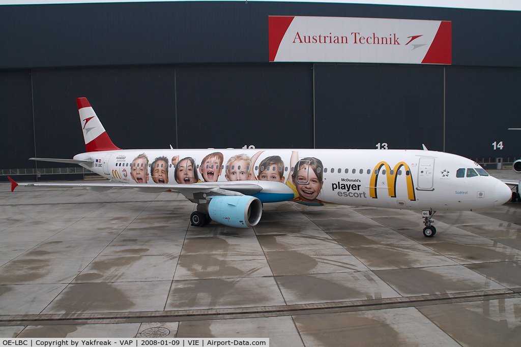 OE-LBC, 1996 Airbus A321-111 C/N 581, Austrian Airlines Airbus 321 in Euro 2008 cs