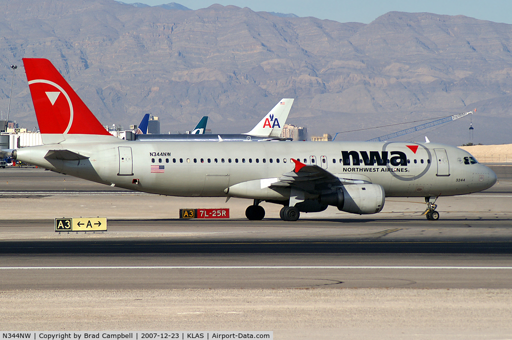 N344NW, 1993 Airbus A320-212 C/N 388, Northwest Airlines / 1992 Airbus Industrie A320-212