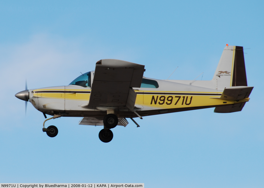 N9971U, Grumman American AA-5A Cheetah C/N AA5A0371, Approach to 17L.