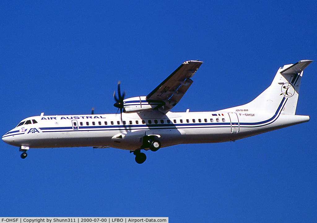 F-OHSF, 2000 ATR 72-212A C/N 650, Landing rwy 32L