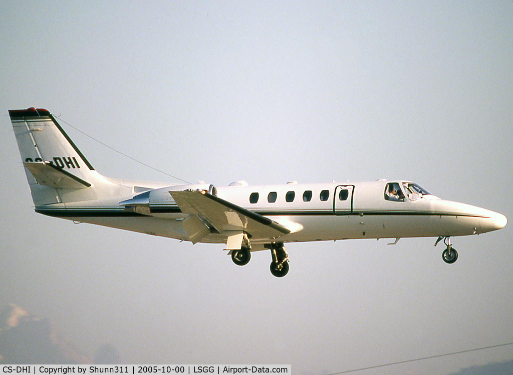 CS-DHI, 2003 Cessna 550 Citation Bravo C/N 550-1048, Landing rwy 23