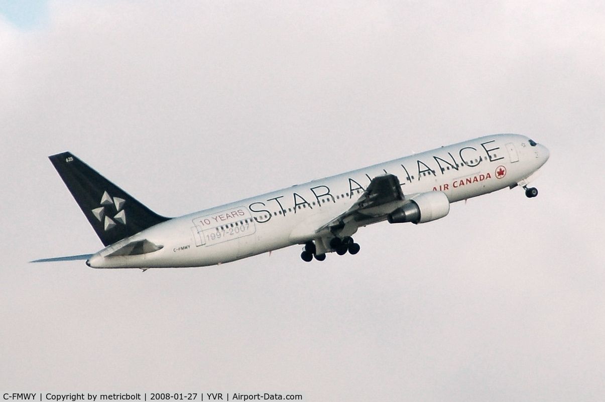 C-FMWY, 1996 Boeing 767-333 C/N 25587, with Star Alliance 10 year scheme