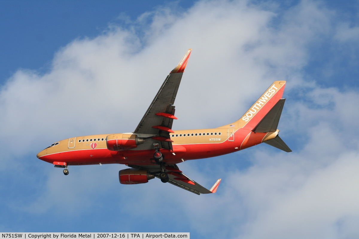 N751SW, 1999 Boeing 737-7H4 C/N 29803, Southwest