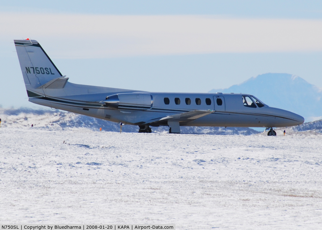 N750SL, 1994 Cessna 550 Citation II C/N 550-0554, Position and Hold for 17L.