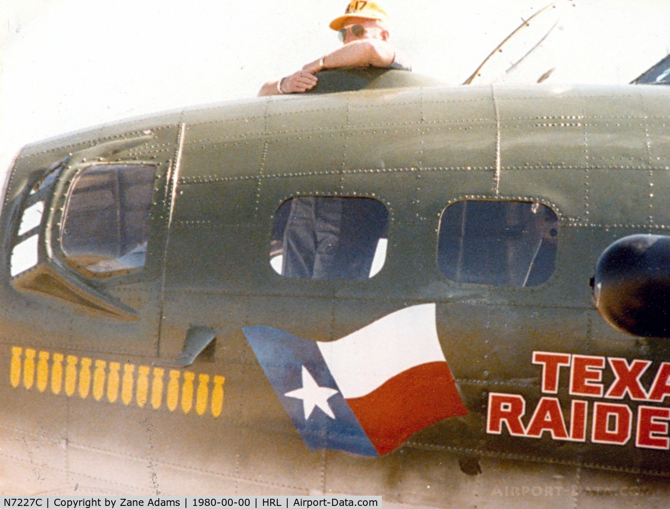 N7227C, 1944 Boeing B-17G Fortress C/N 32513, B-17 Texas Raiders nose art