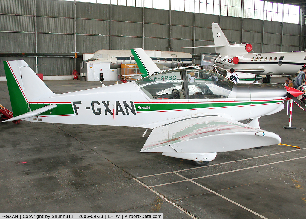 F-GXAN, 1996 Robin HR-200-120B C/N 298, Displayed during LFTW Open Day 2006