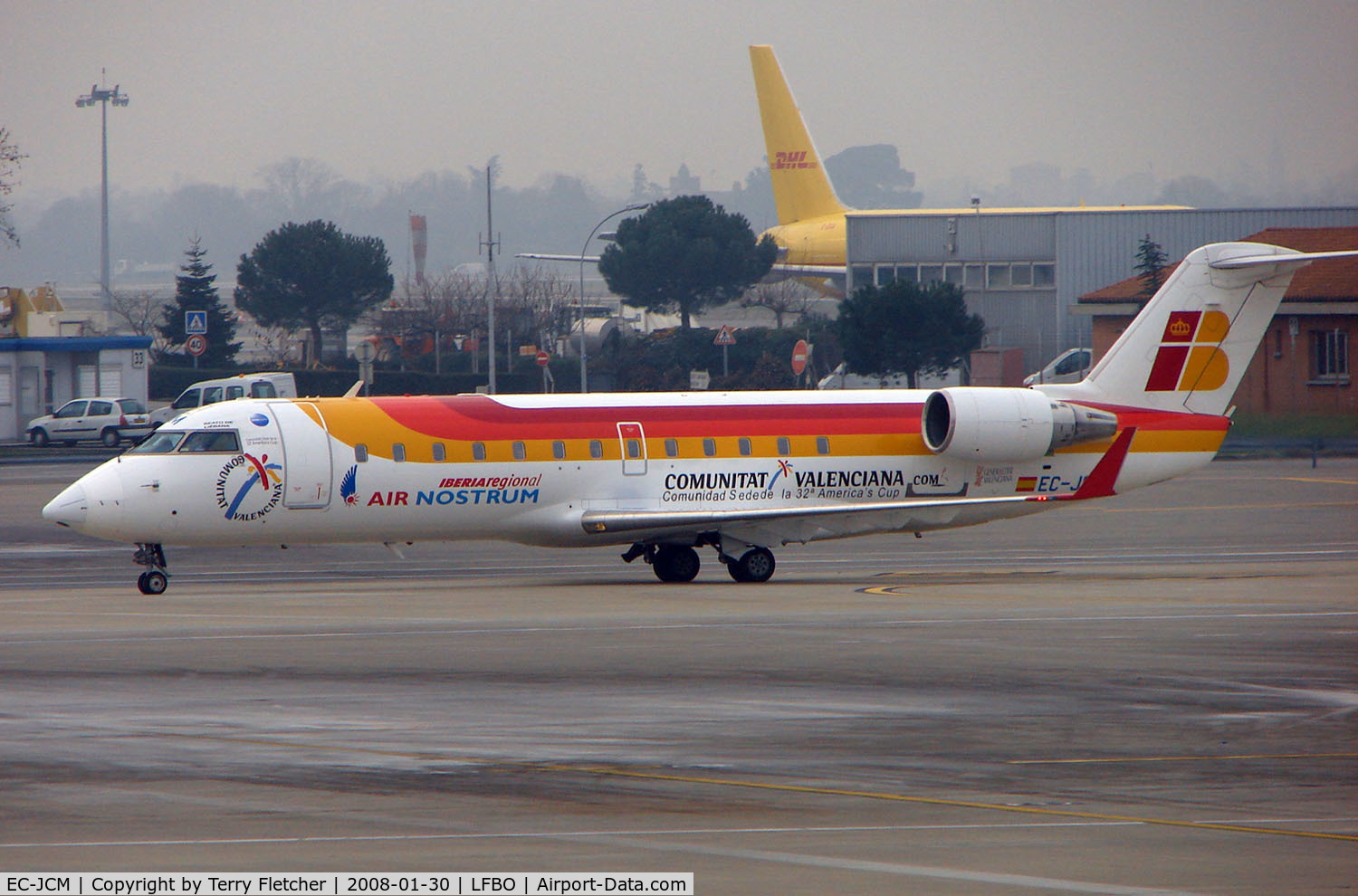 EC-JCM, 2004 Bombardier CRJ-200ER (CL-600-2B19) C/N 7981, Air Nostrum  CLRJ taxies in at Toulouse in January 2008