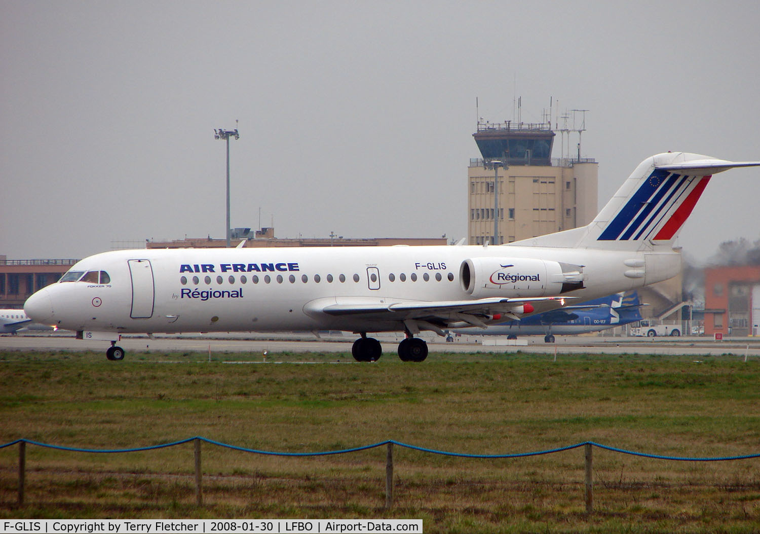 F-GLIS, 1995 Fokker 70 (F-28-0070) C/N 11540, Fokker 70 prepares to depart Toulouse