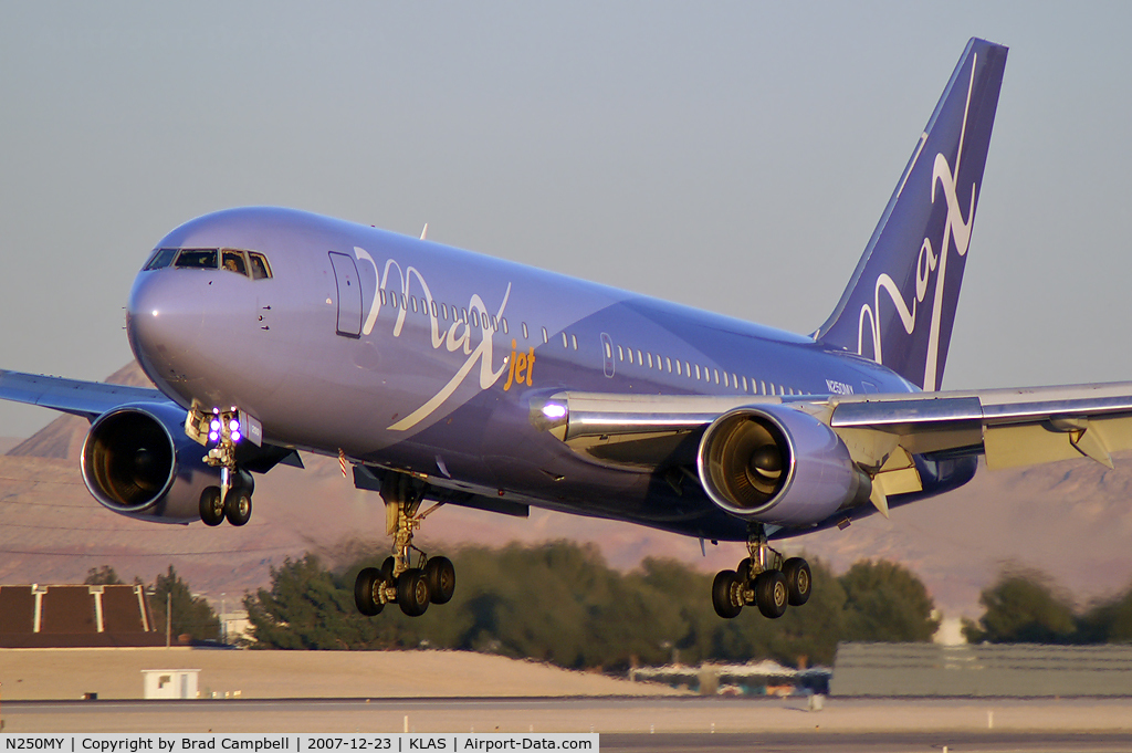 N250MY, 1985 Boeing 767-238 C/N 23306, MaxJet Airways / 1985 Boeing 767-238