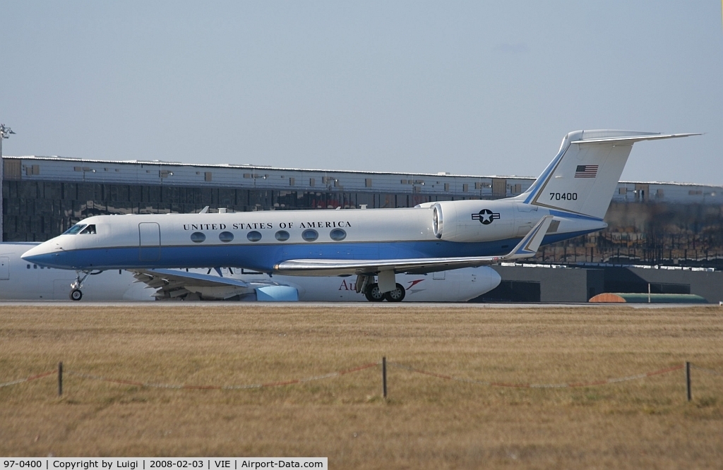 97-0400, 1997 Gulfstream Aerospace C-37A (Gulfstream V) C/N 521, United States of America
