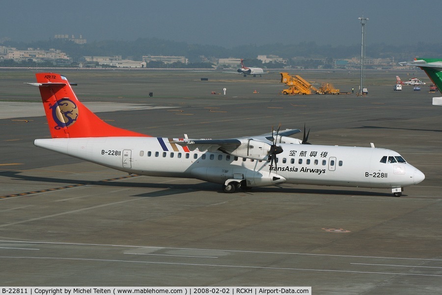 B-22811, 2007 ATR 72-212A C/N 749, Transavia Airways arriving at KHH