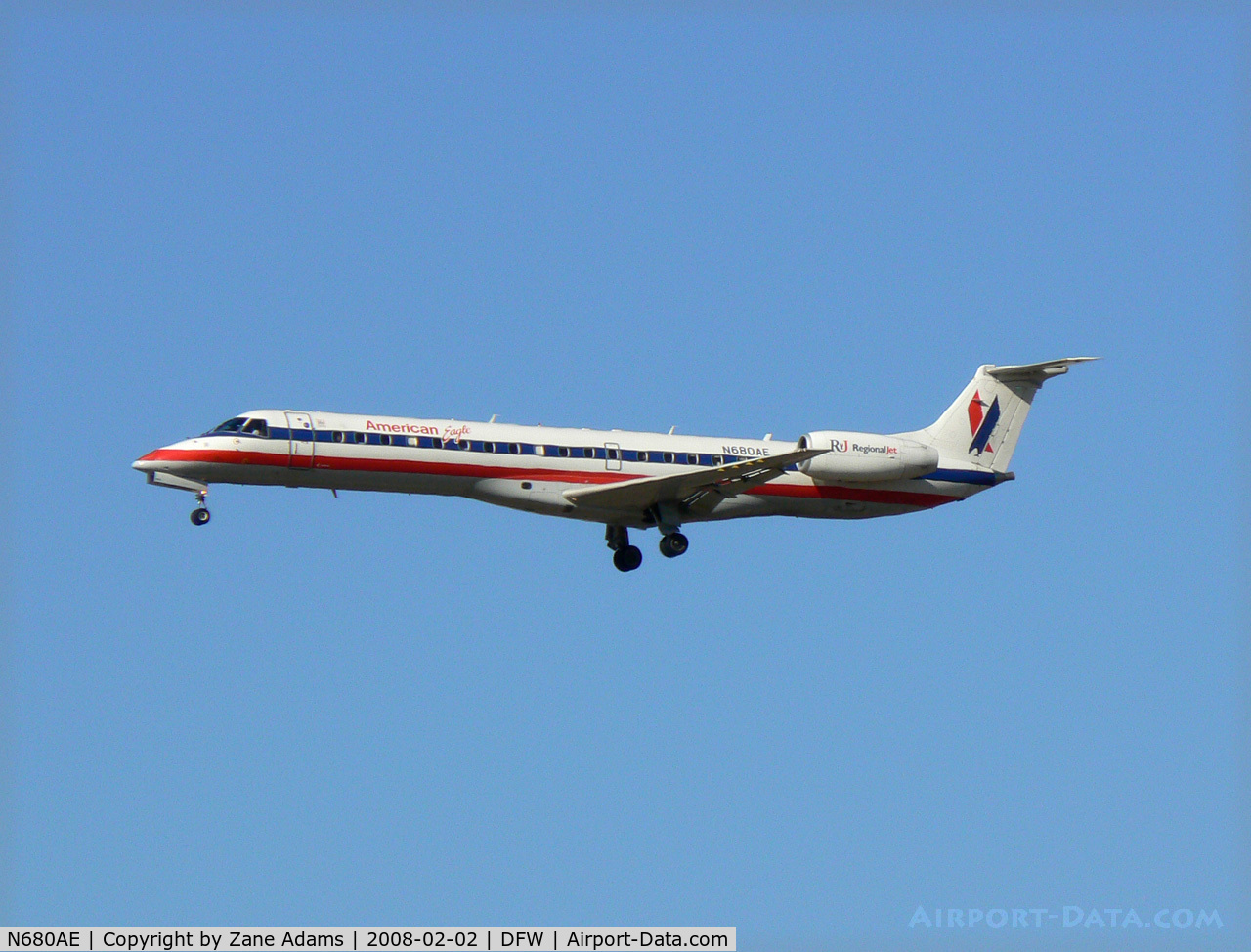 N680AE, 2004 Embraer ERJ-145LR (EMB-145LR) C/N 14500820, American Eagle at DFW