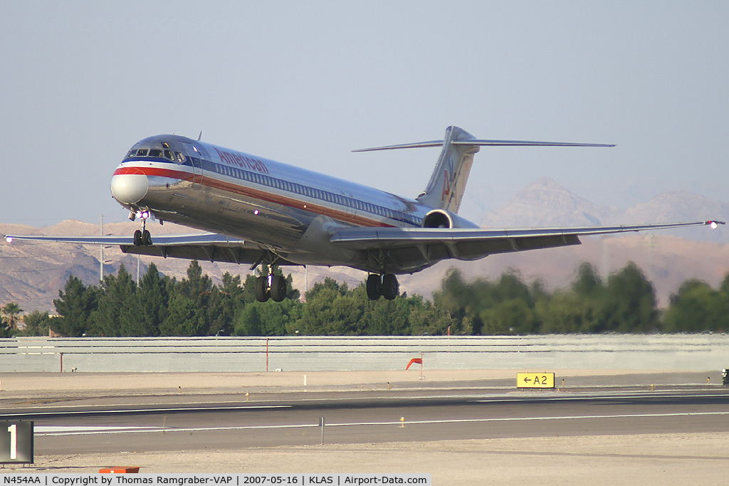 N454AA, 1987 McDonnell Douglas MD-82 (DC-9-82) C/N 49559, American Airlines MDD MD80