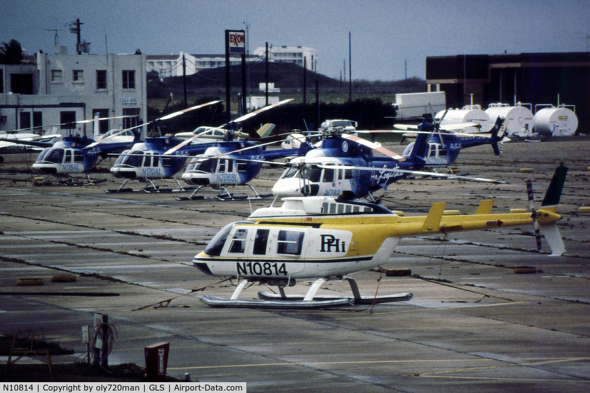 N10814, 1980 Bell 206L-1 LongRanger II C/N 45415, Oil means helicopters and quite a few are based at Galveston with PHI and Air Logistics.