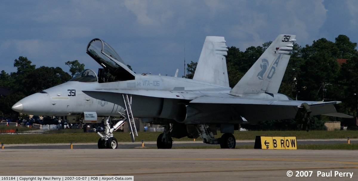 165184, McDonnell Douglas F/A-18C Hornet C/N 1310/C409, One of the Gladiators' legacy Hornets at Pope