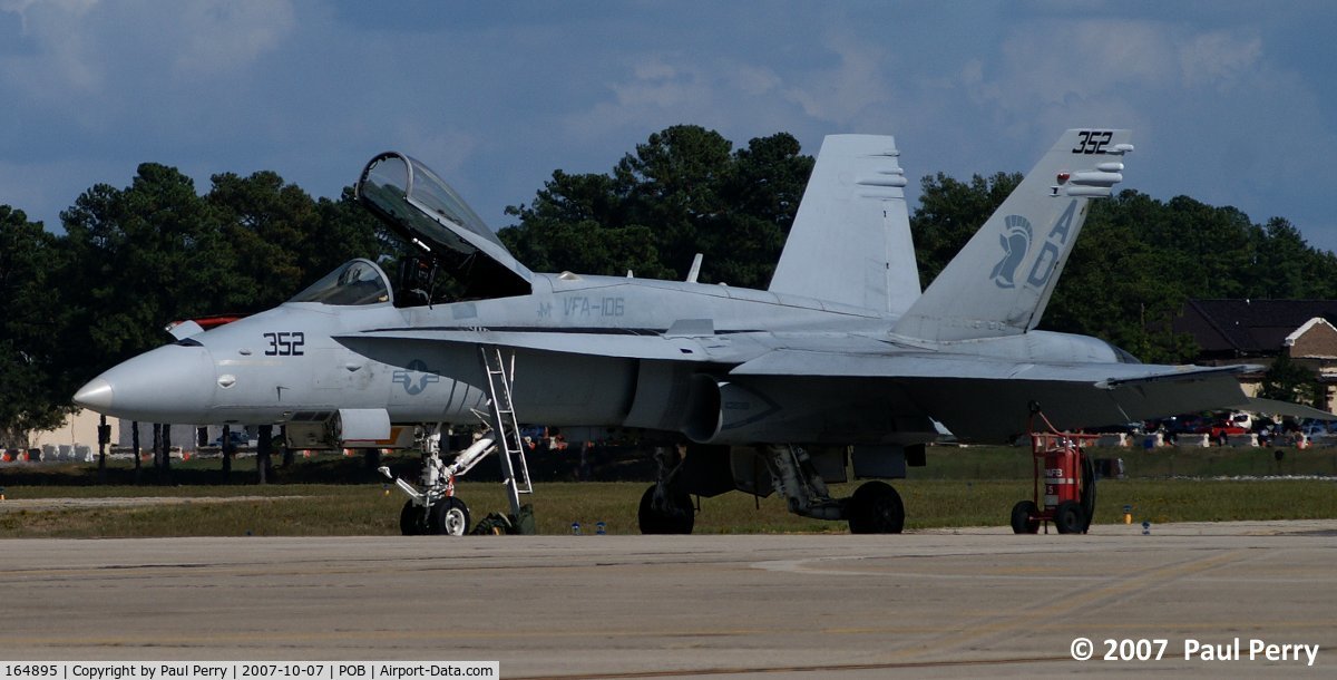 164895, McDonnell Douglas F/A-18C Hornet C/N 1227/C356, The refueling probe is exposed on this one, how about that?