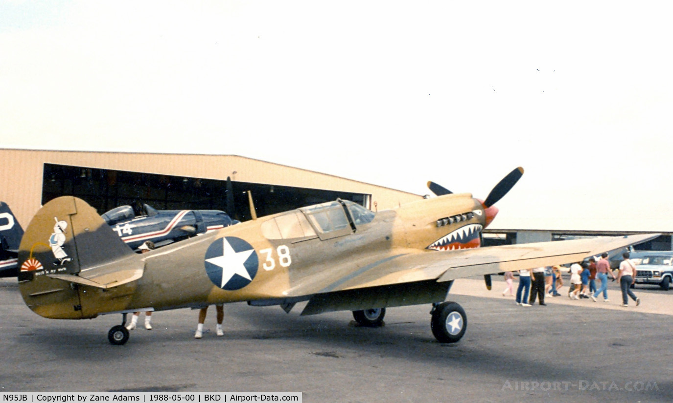 N95JB, 1941 Curtiss P-40E C/N 18796, P-40 at the worlds greatest warbird show