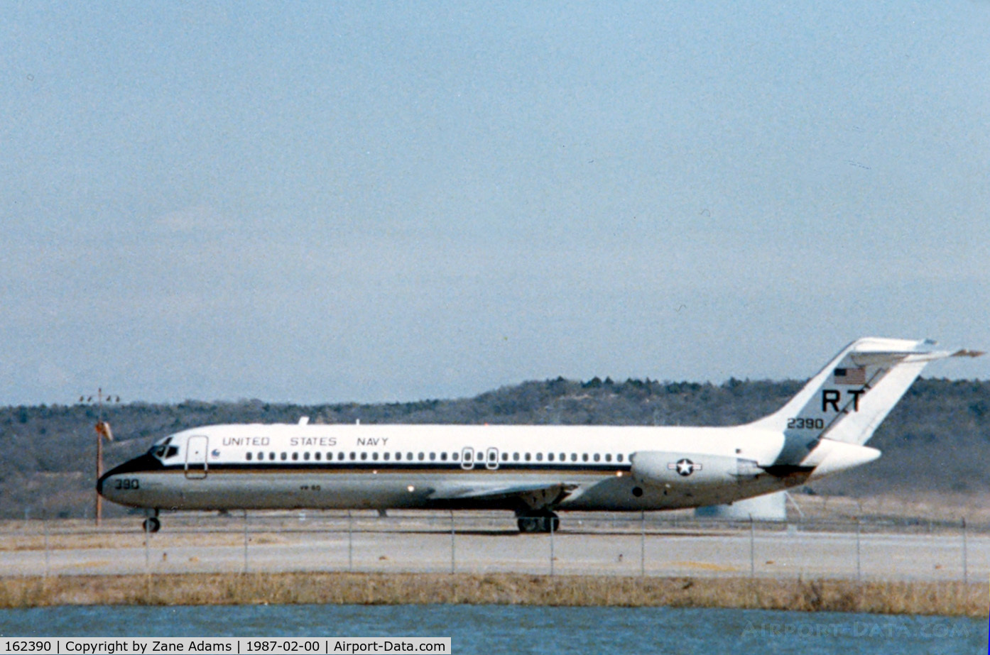 162390, 1967 McDonnell Douglas C-9B Skytrain II C/N 47003, At the former Dallas Naval Air Station - Former VR-60 - C-9B