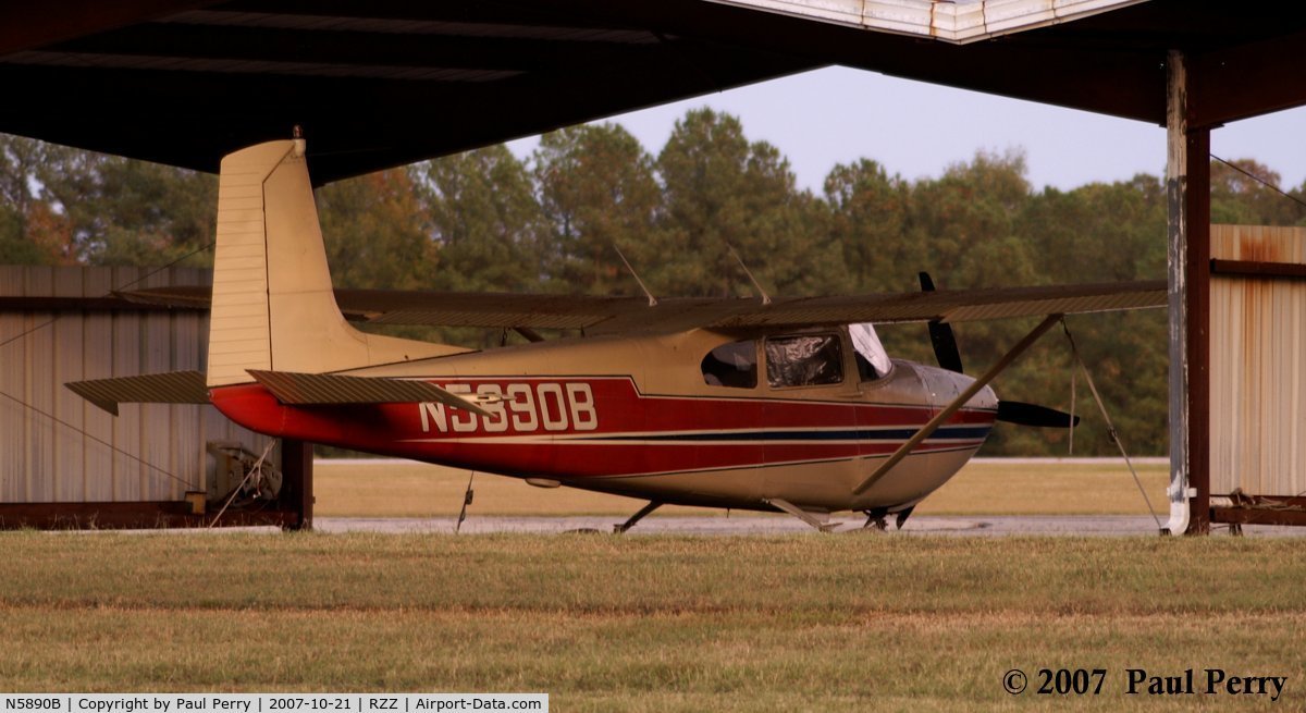 N5890B, 1956 Cessna 182A Skylane C/N 33890, Residing quietly