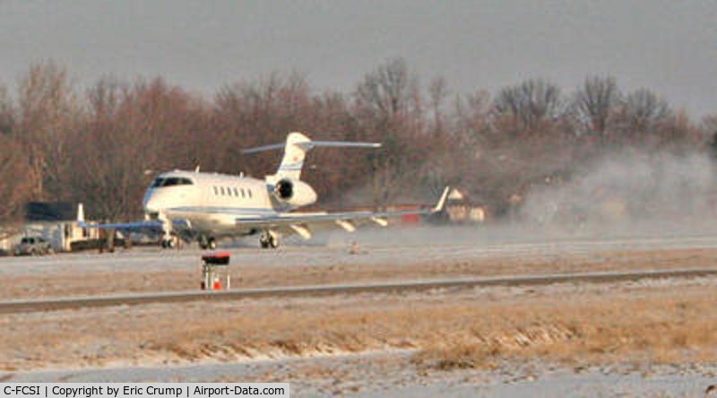C-FCSI, 2006 Bombardier Challenger 300 (BD-100-1A10) C/N 20114, Landing at MHL