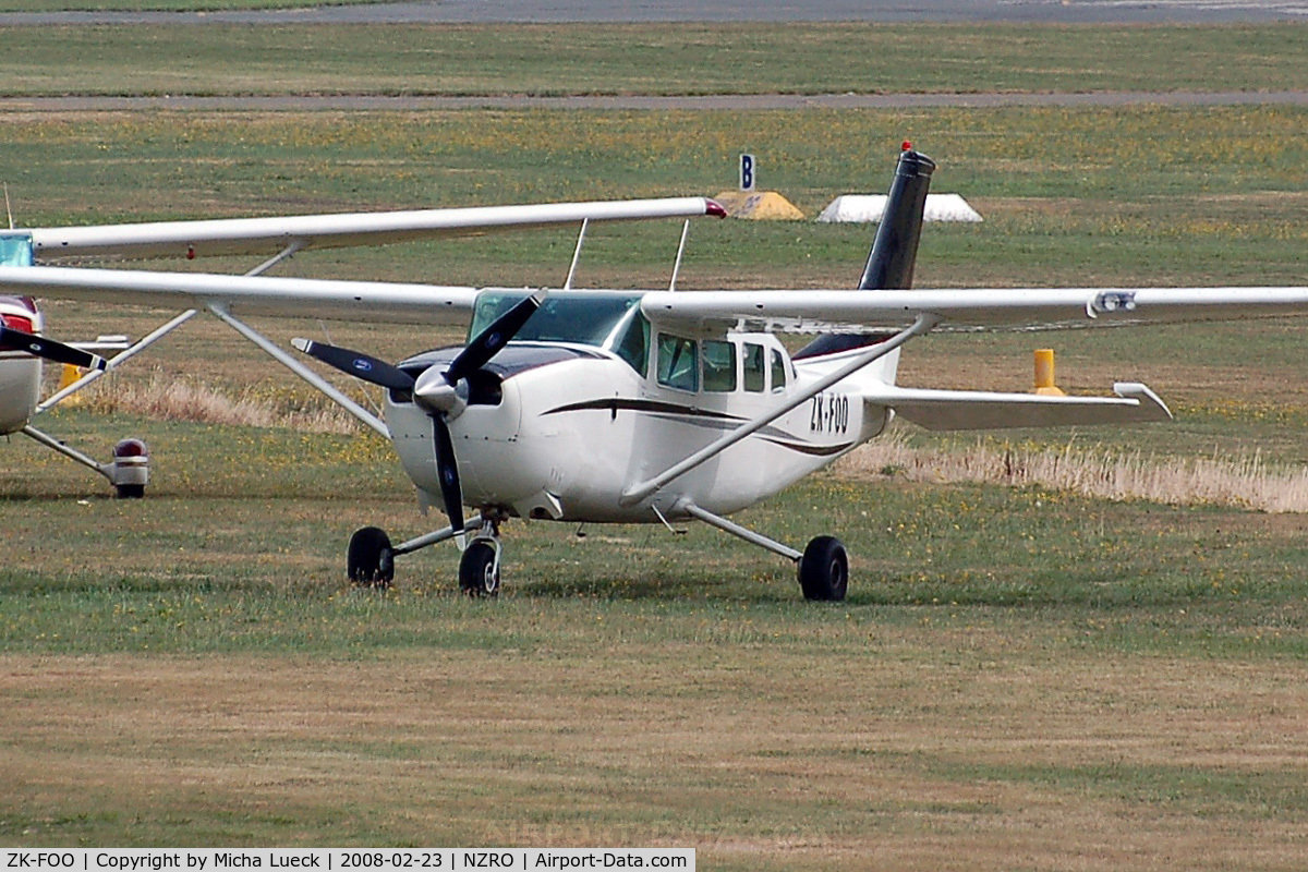 ZK-FOO, Cessna 207 C/N 20700075, At Rotorua