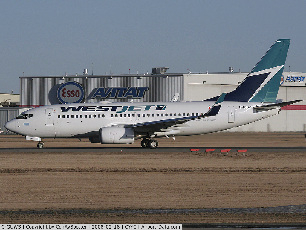 C-GUWS, 2002 Boeing 737-76N C/N 33378, Cleared for take-off on Rwy 34