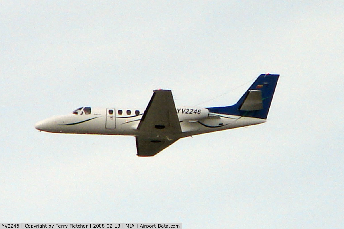 YV2246, 1981 Cessna Citation 550 C/N 0330, Venezualian Citation climbs away from Miami in Feb 2008