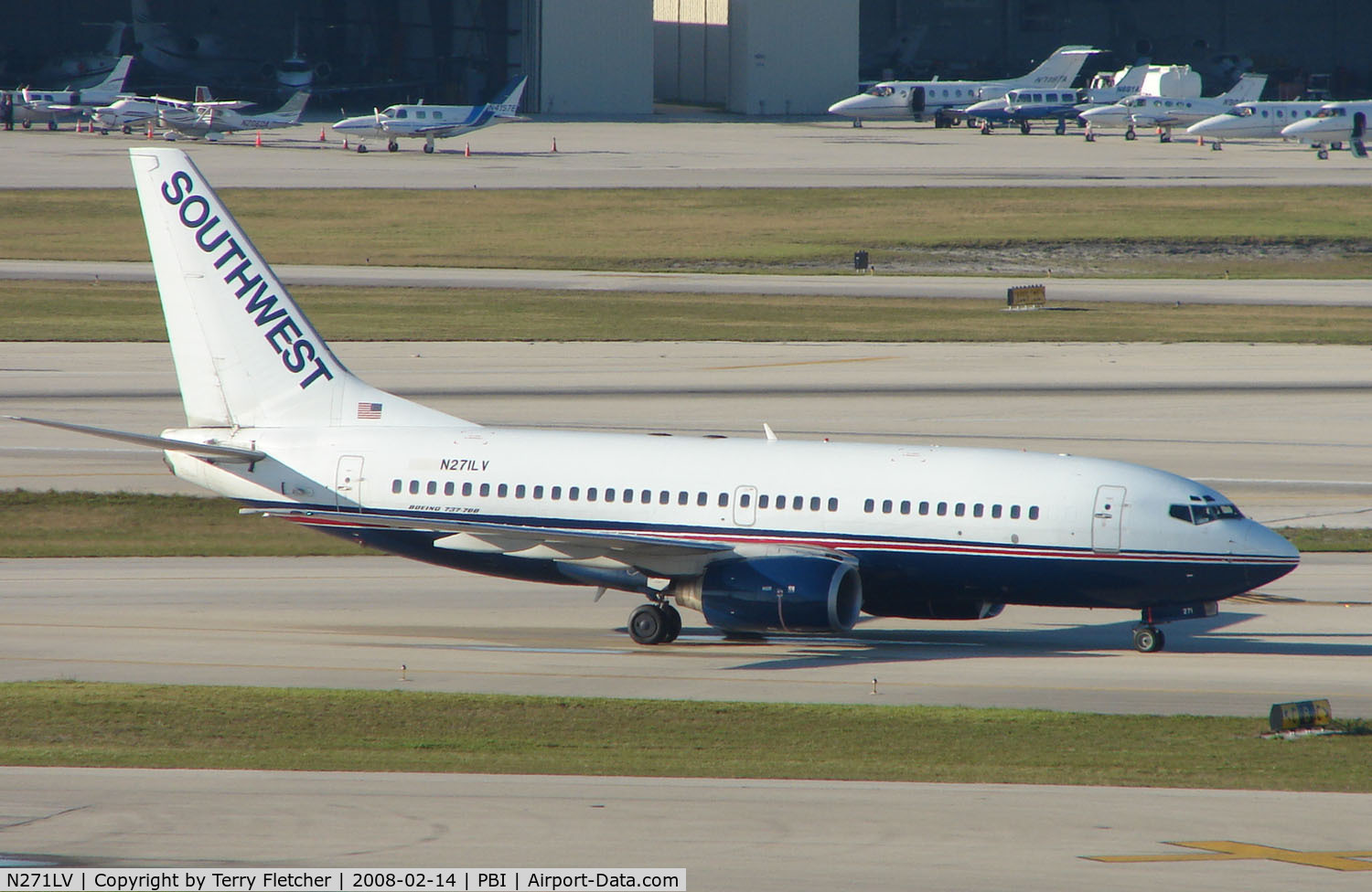 N271LV, 1998 Boeing 737-705 C/N 29090, Unusual to see a Southwest aircraft in a non-standard livery