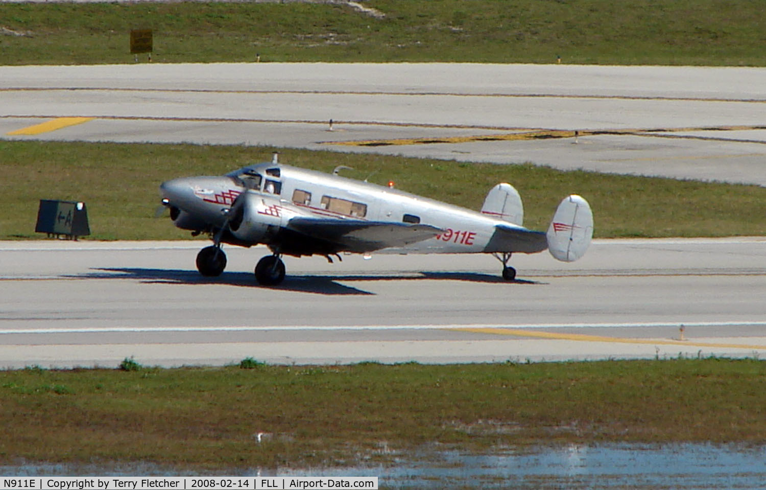 N911E, 1954 Beech E18S C/N BA-10, 54 year old Beech E18S takes centre stage at Ft.Lauderdale Int
