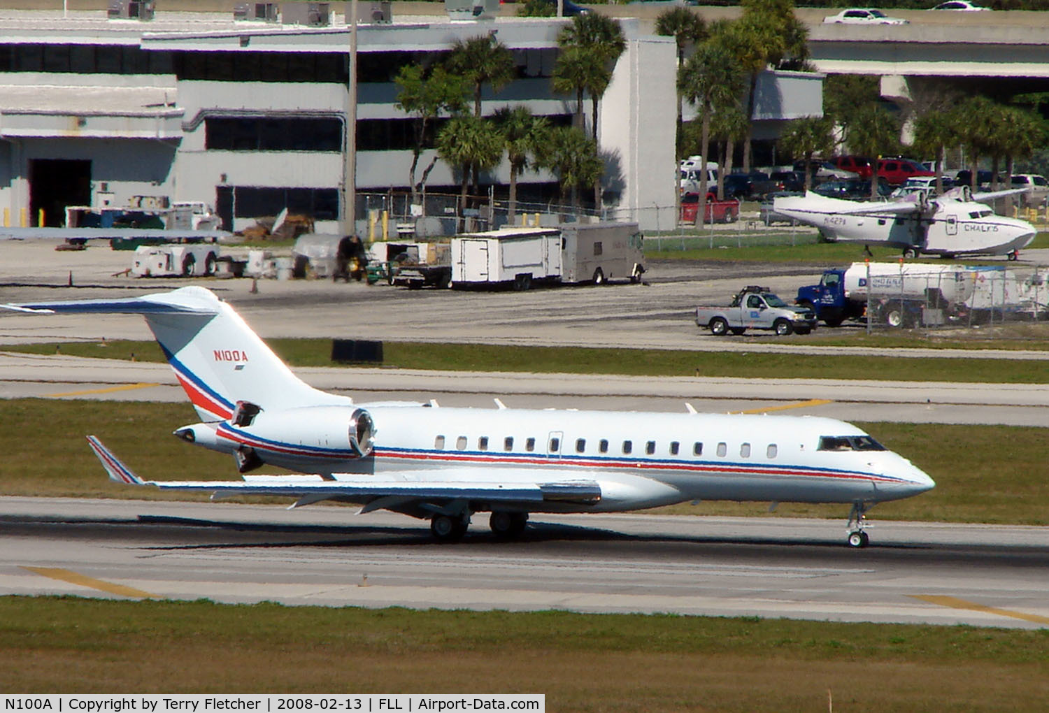 N100A, 2006 Bombardier BD-700-1A10 Global Express C/N 9205, Global Express at Ft.Lauderdale Int during Miami Boat Show Week in Feb 2008