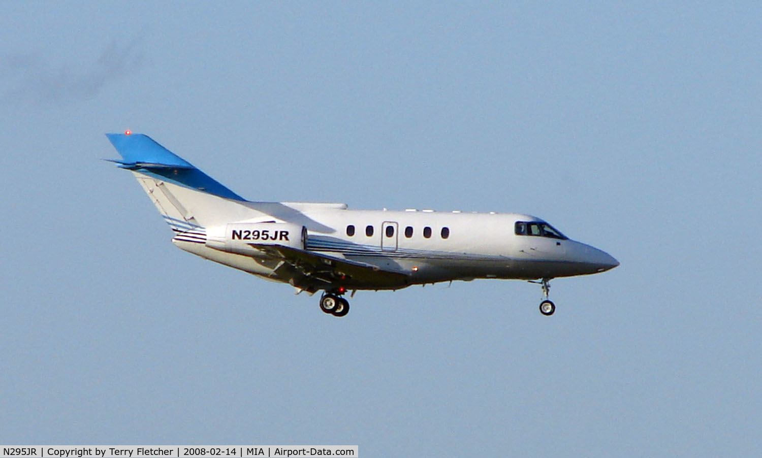 N295JR, British Aerospace BAe.125 Series 800A C/N 258168, BAE125 on approach to Miami