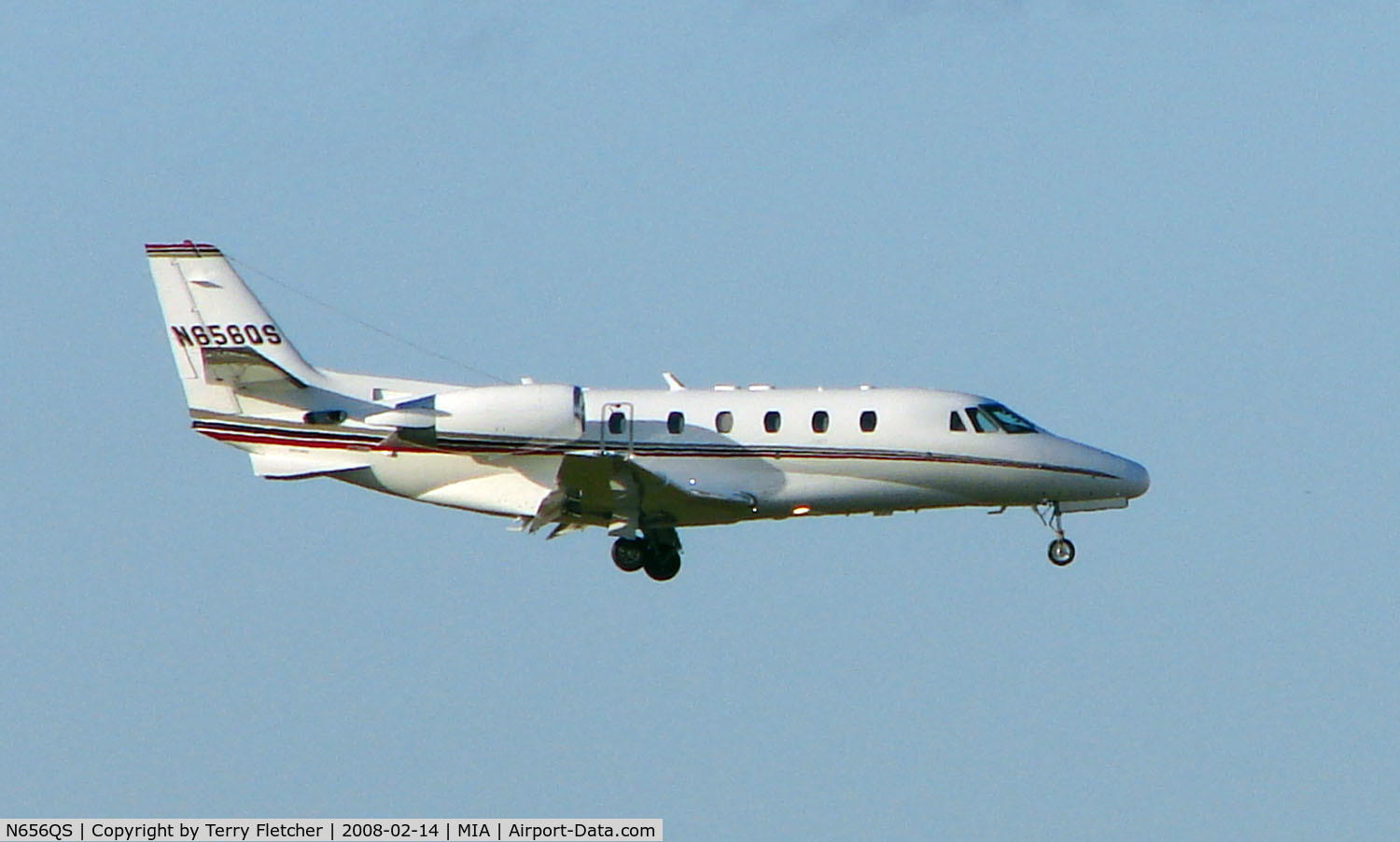 N656QS, 2007 Cessna 560XLS Citation Excel C/N 560-5732, Citation Excel on final approach to Miami