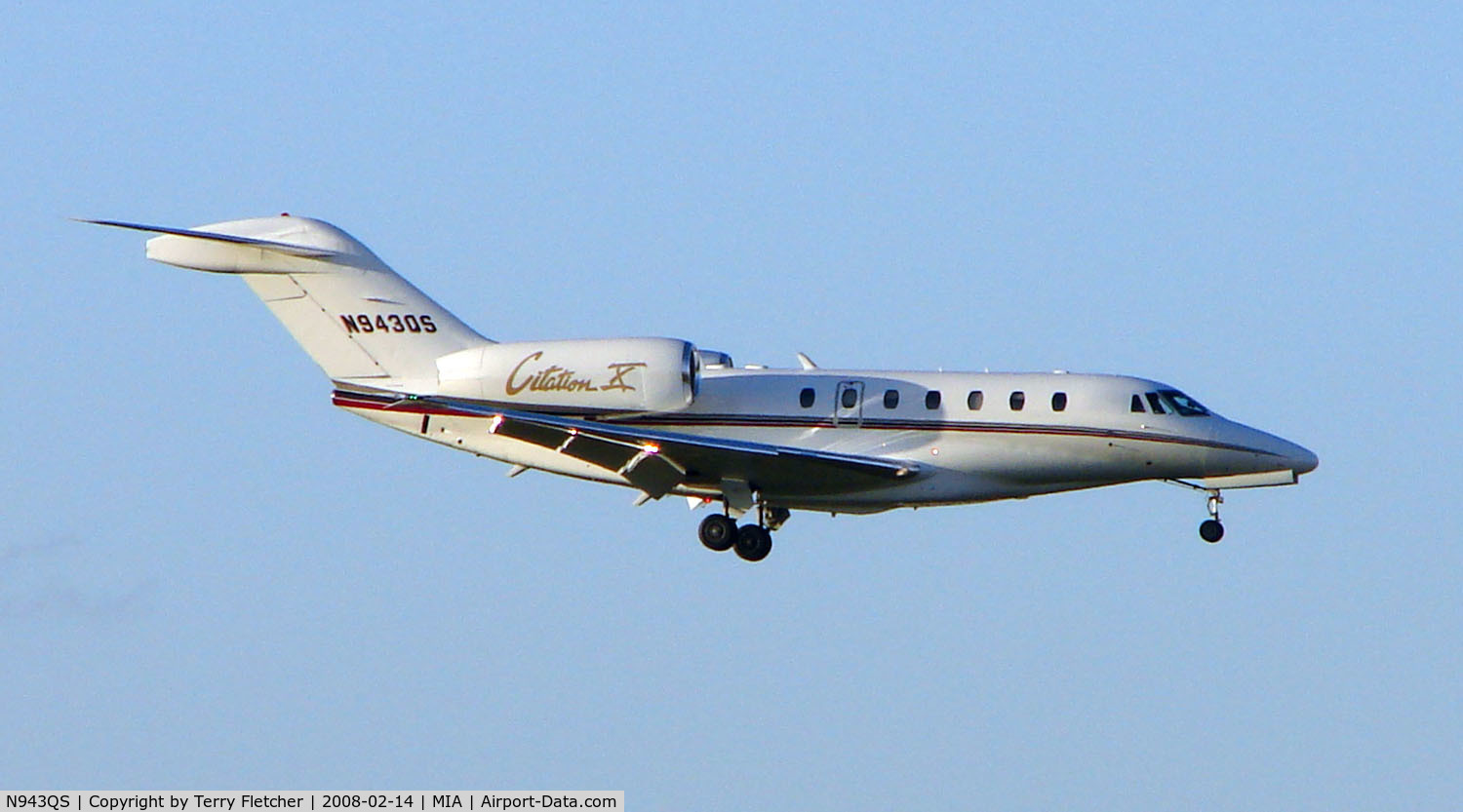 N943QS, 1998 Cessna 750 Citation X Citation X C/N 750-0043, Cessna 750 on finals to Miami